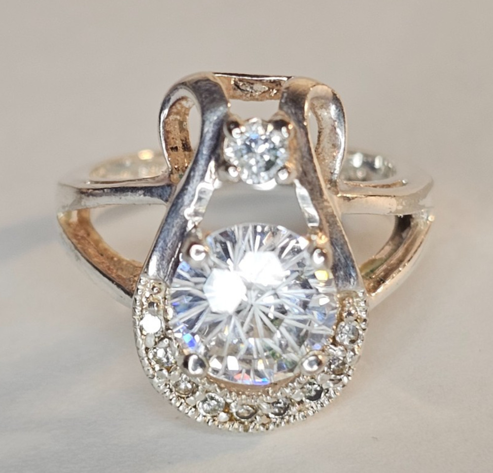 AMAZING Round CUBIC ZIRCONIA 2 STONE STERLING SILVER RING SZ. 7